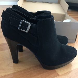 Unlisted Kenneth Cole